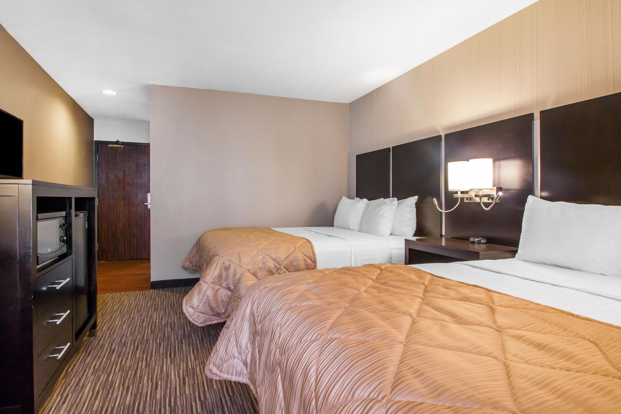 ספרינגפילד Greenstay Inn & Suites Court View מראה חיצוני תמונה