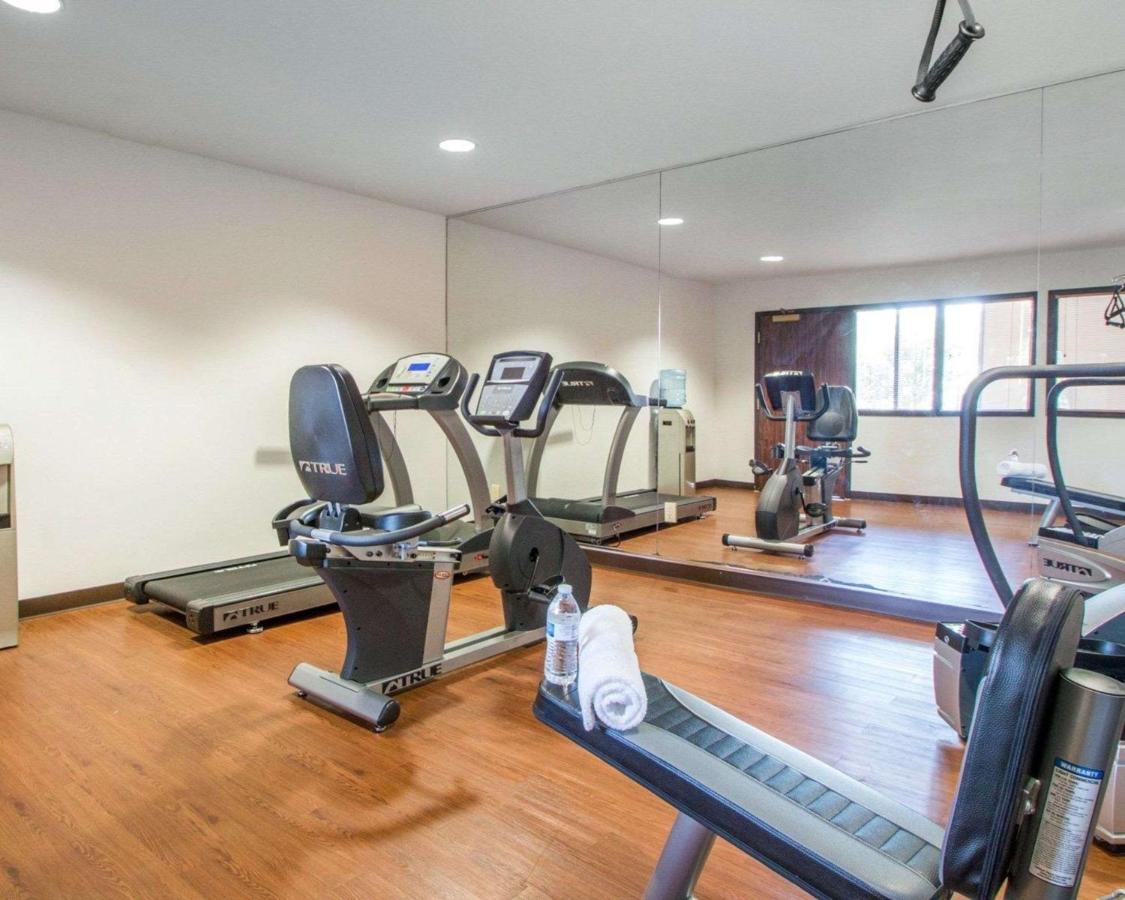 ספרינגפילד Greenstay Inn & Suites Court View מראה חיצוני תמונה