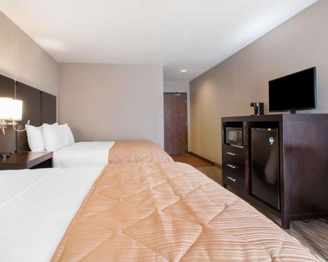 ספרינגפילד Greenstay Inn & Suites Court View מראה חיצוני תמונה